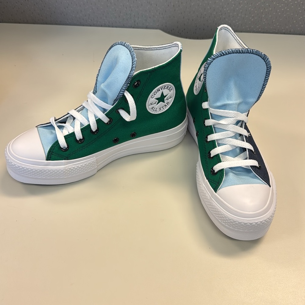 Customized Converse All Stars - Picture 2 of 8